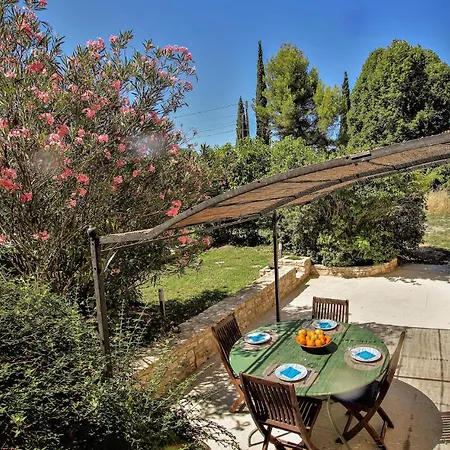 2 Bedroom Beautiful In St Didier Tatil Evi *